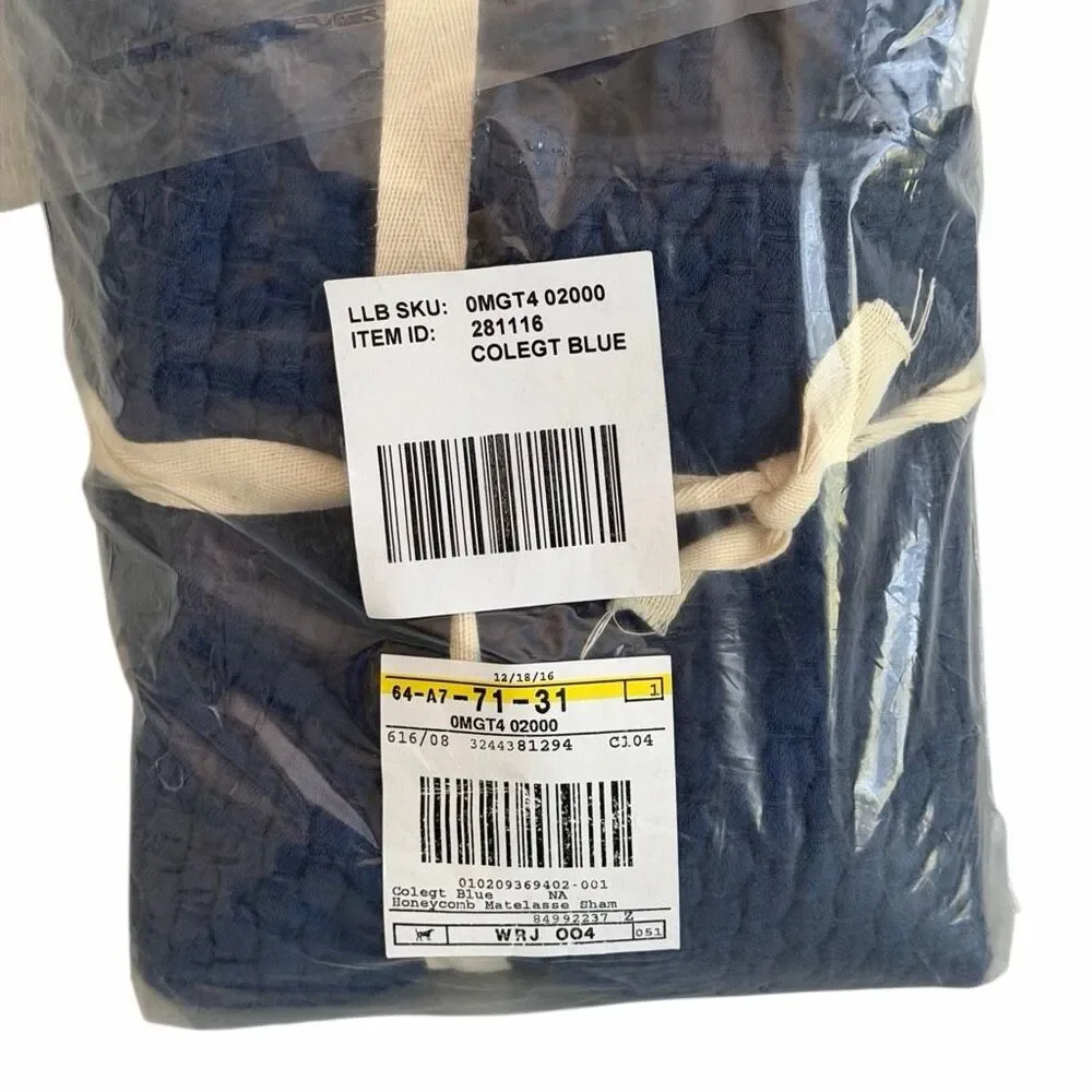 L.L.Bean HONEYCOMB MATELASSE BEDDING NWT Standard Navy Blue Sham